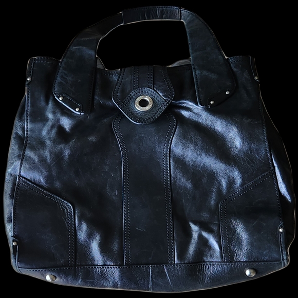 #P2 Perlina Genuine Leather Black Shoulder Bag - Picture 8 of 15